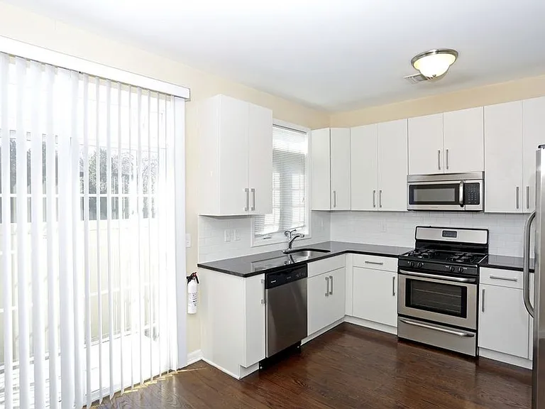 1299 Saint Georges Ave, APT 104, Colonia, NJ 07067