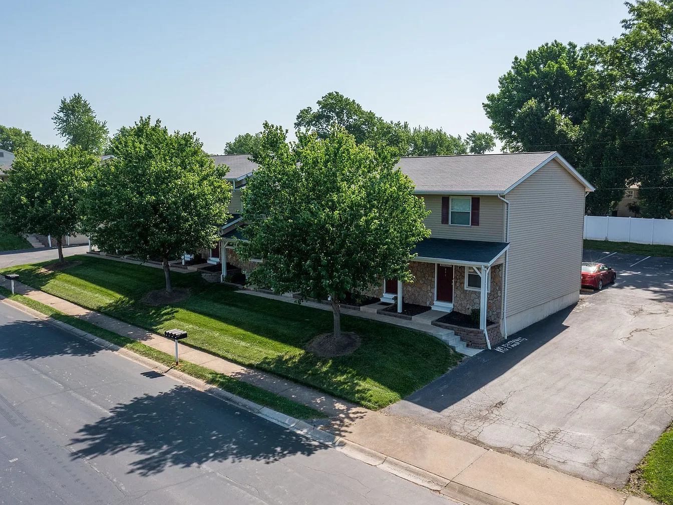 Parkside Rows | St. Charles