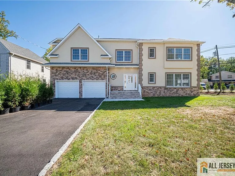 7 Mount Pleasant Ave, Edison, NJ 08820