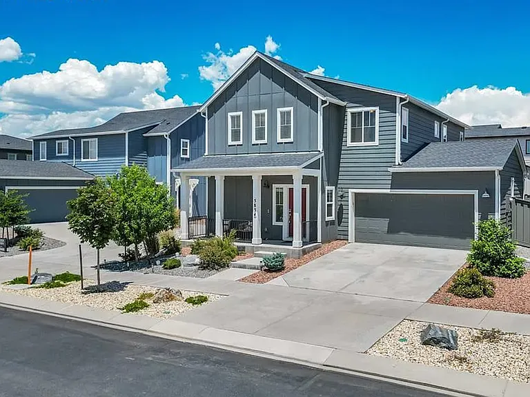 Beautiful 3-Bedroom Home with Garage
