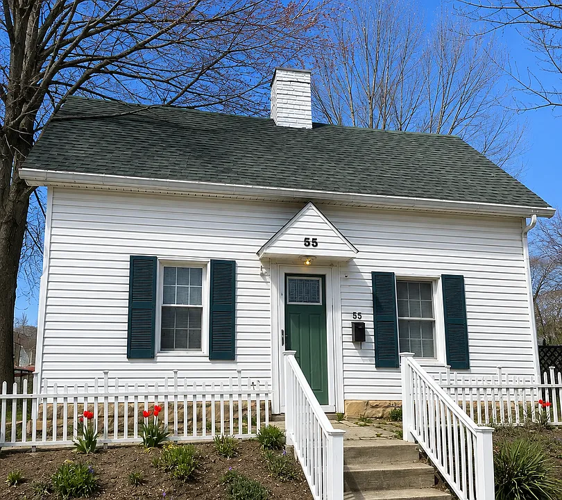 55 Chamberlain St, Delaware, OH 43015