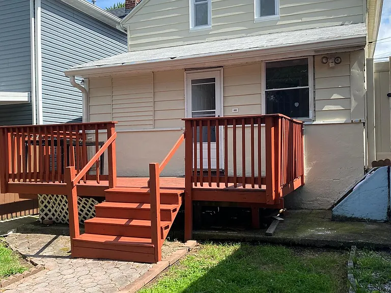 79 Newark Ave, Paterson, NJ 07503