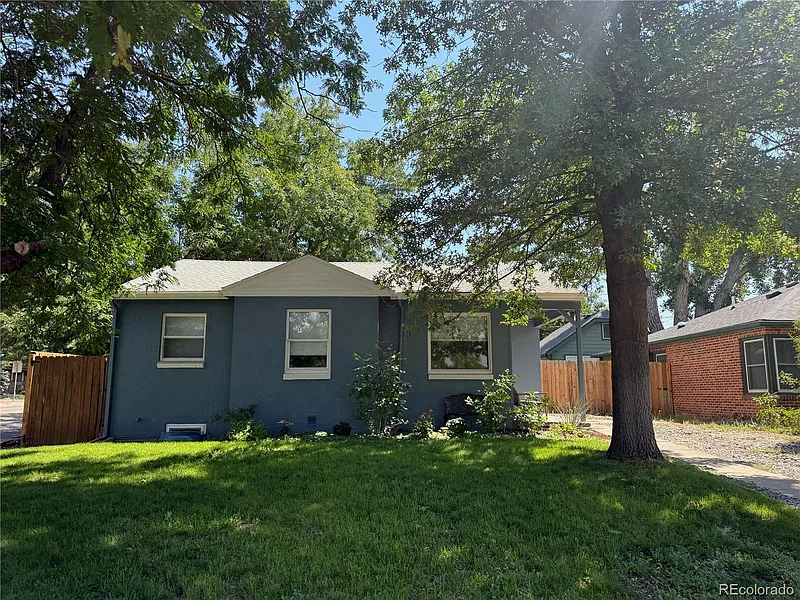 2102 S Pearl Street, Denver, CO 80210