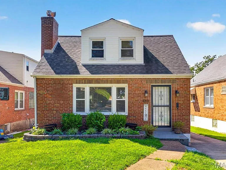 4201 Prather Ave, Saint Louis, MO 63109